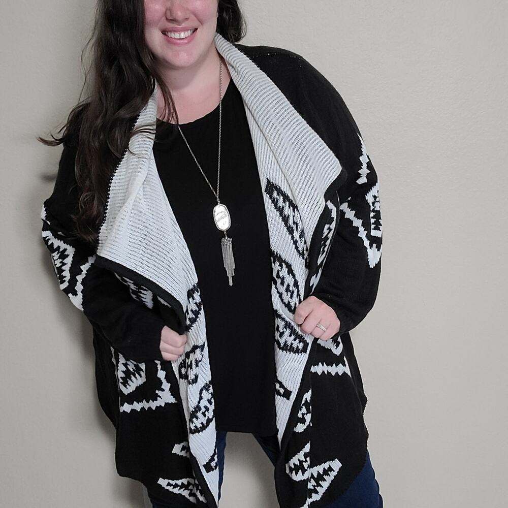 Woman Within Black White Patterned Women's Open Front Cardigan Sweater 3X 30/32